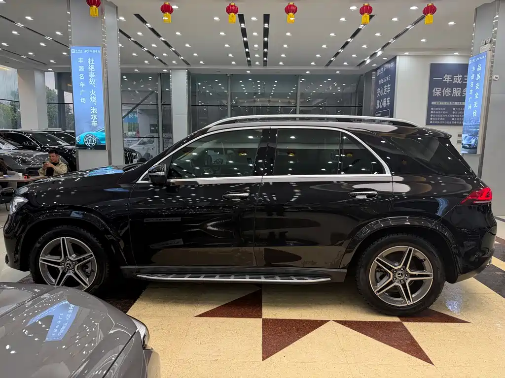 Mercedes-Benz GLE 2021 — фото 23