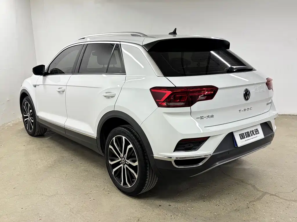 Volkswagen T-Roc 2022 — фото 6