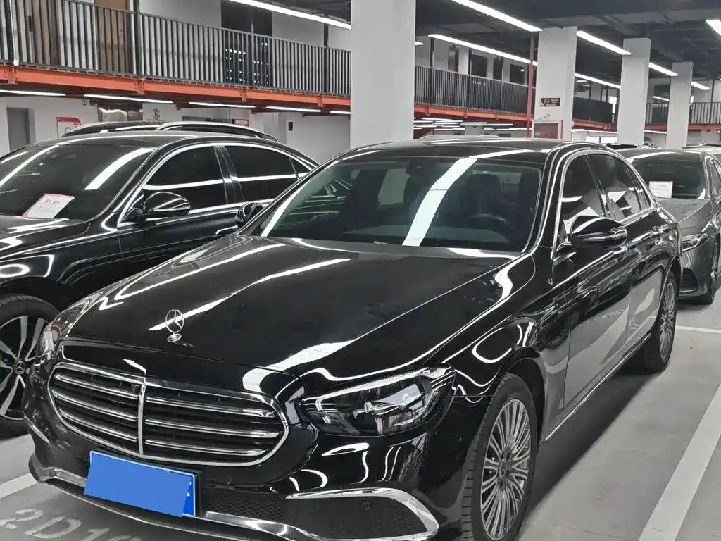 Mercedes-Benz E-Class 2023 — фото 1
