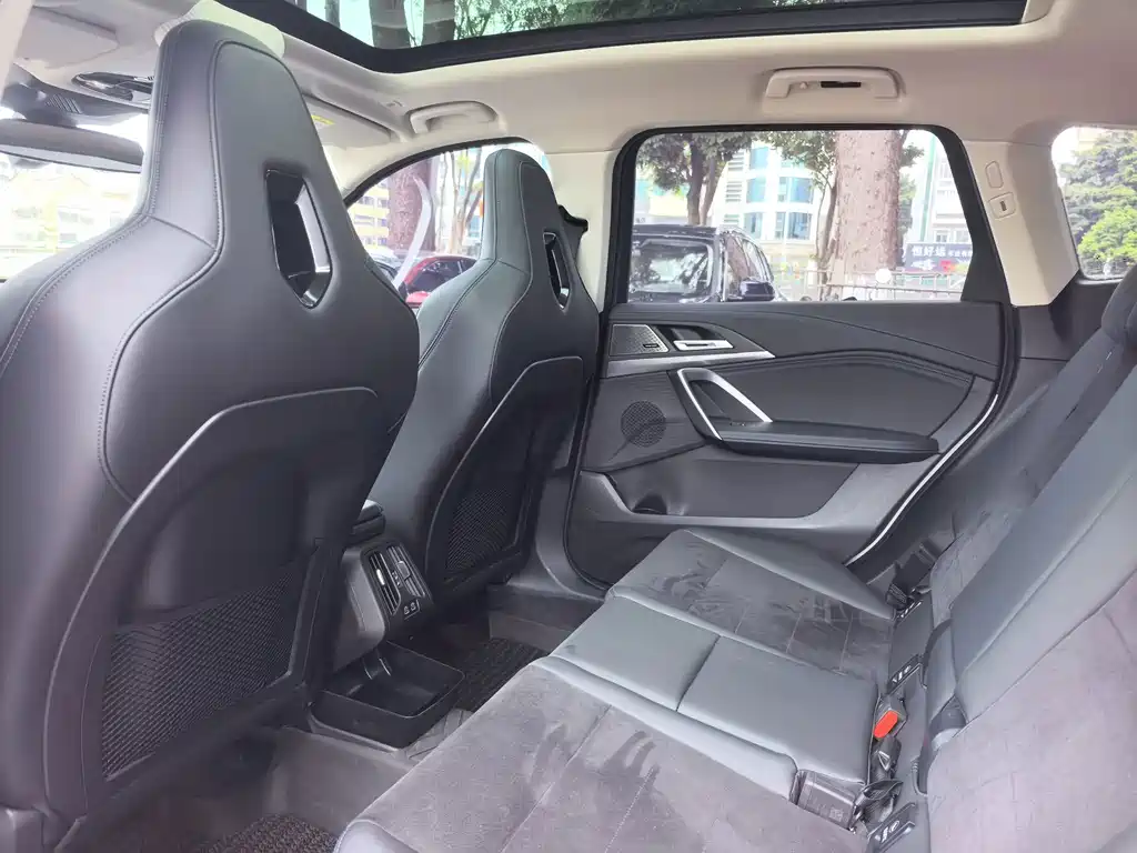 BMW X1 2024 — фото 13