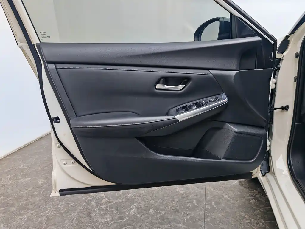 Nissan Sylphy 2020 — фото 19