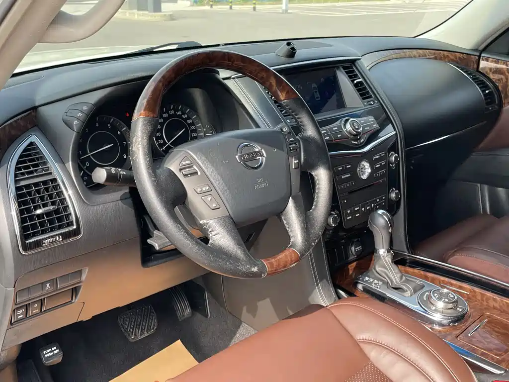 Nissan Patrol 2017 — фото 10