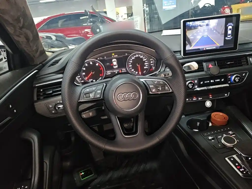 Audi A4L 2017 — фото 11