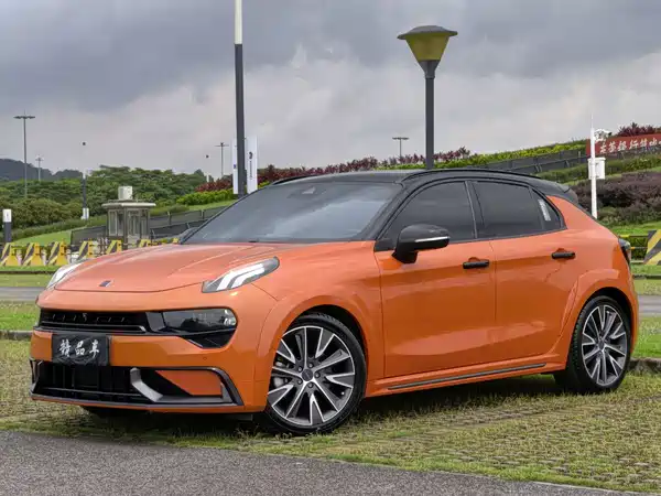 Lynk & Co 02 Hatchback 2021