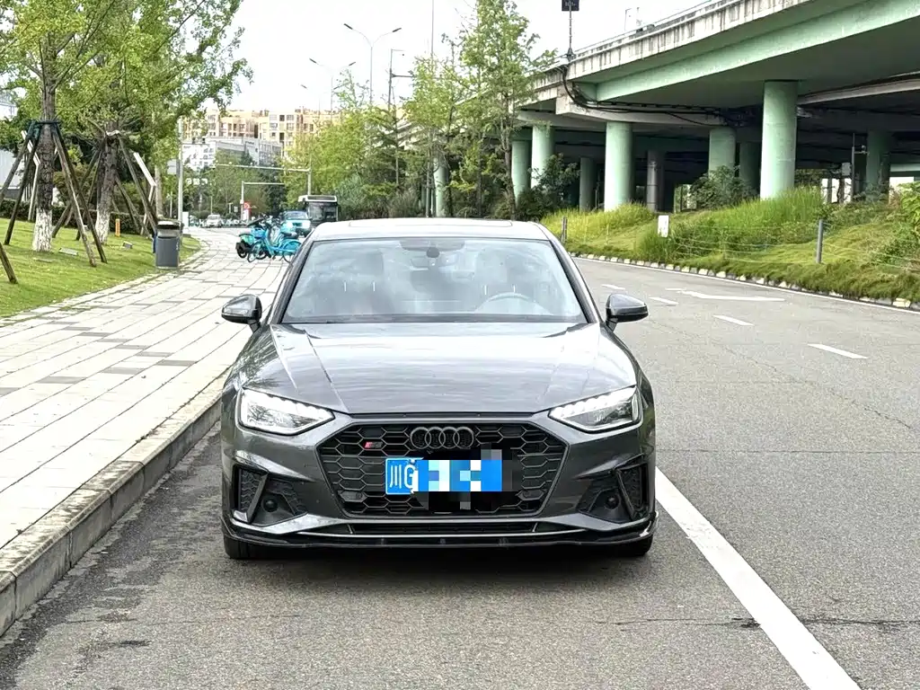 Audi A4L 2022