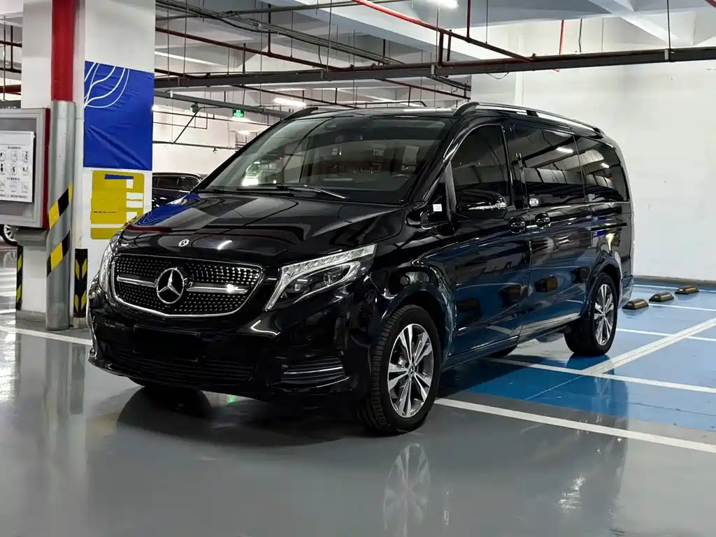 Mercedes-Benz V-Class 2019 — фото 1
