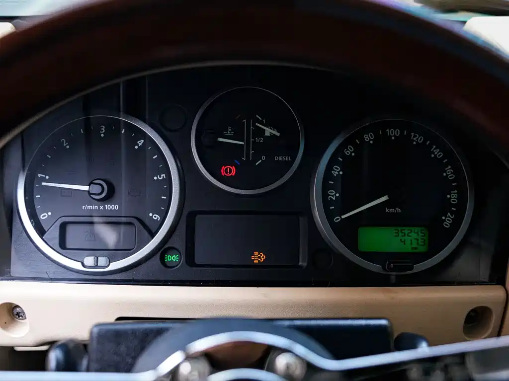 Land Rover Defender 2013 — фото 12