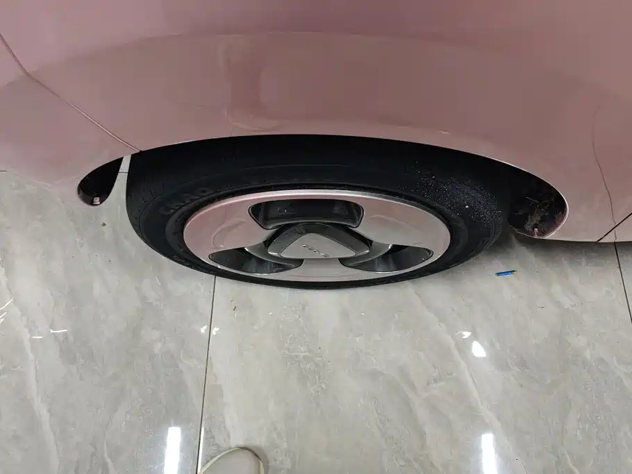 Geely Galaxy Panda 2023