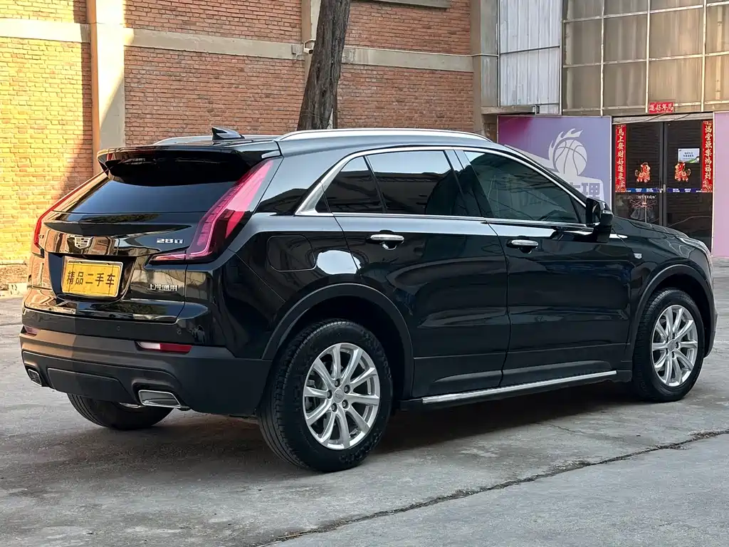Cadillac XT4 2021 — фото 6