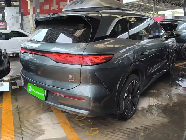 BYD Tang L 2025
