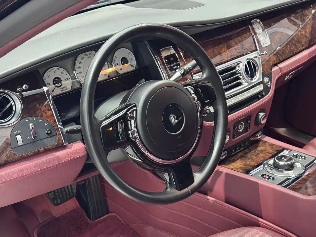 Rolls-Royce Ghost 2014 — фото 17
