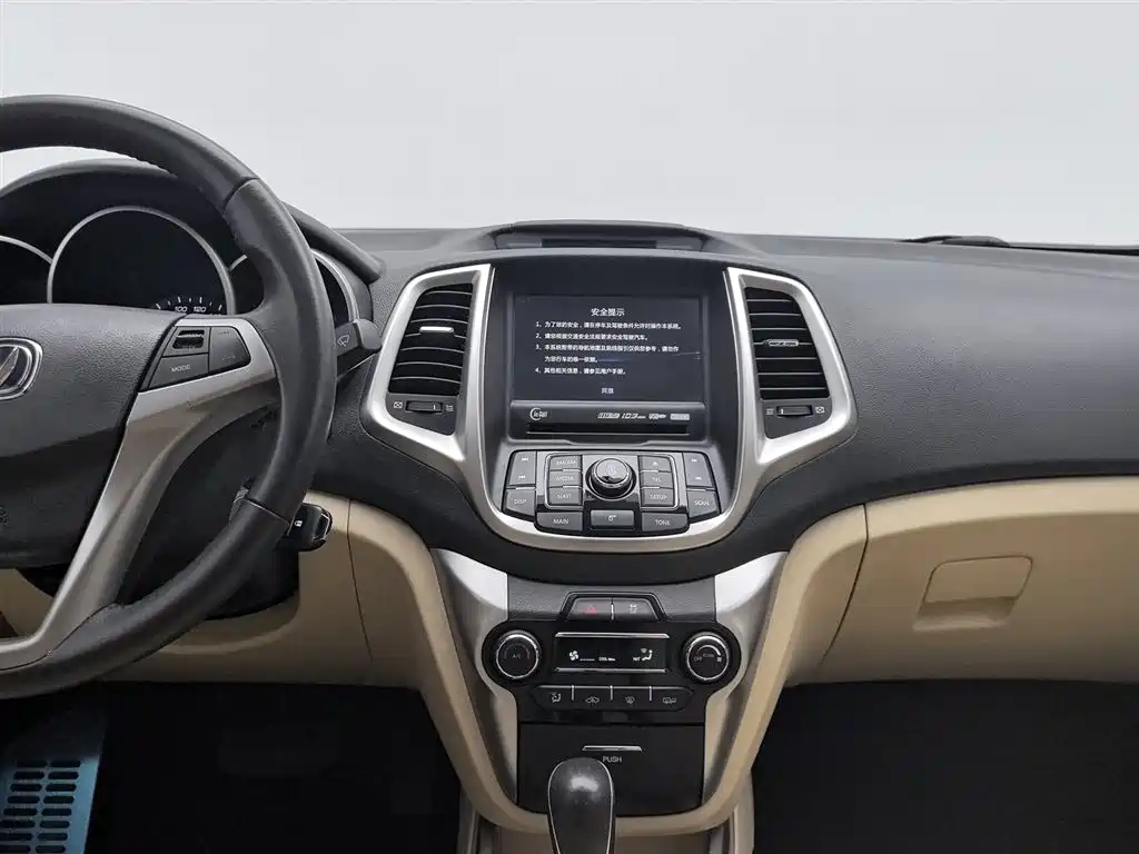 Changan Eado 2015 — фото 12