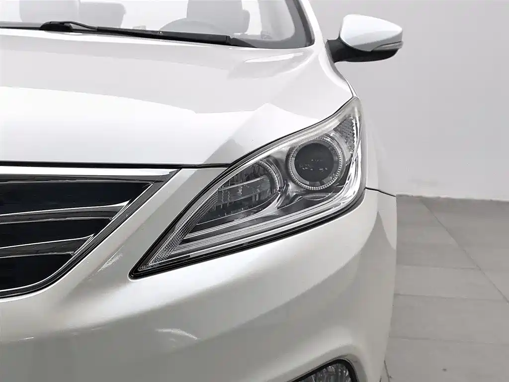 Changan Eado 2015 — фото 7