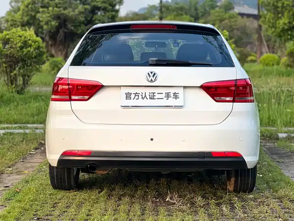 Volkswagen Gran Lavida 2015