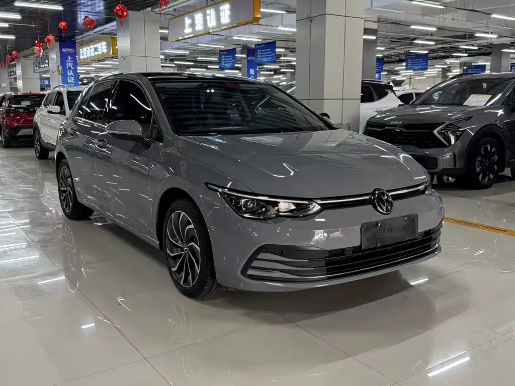 Volkswagen Golf 2023