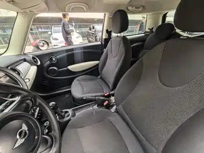 MINI MINI 2012