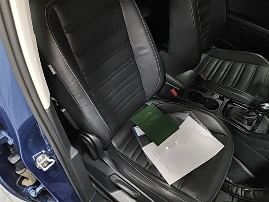 Volkswagen Touran 2017 — фото 25