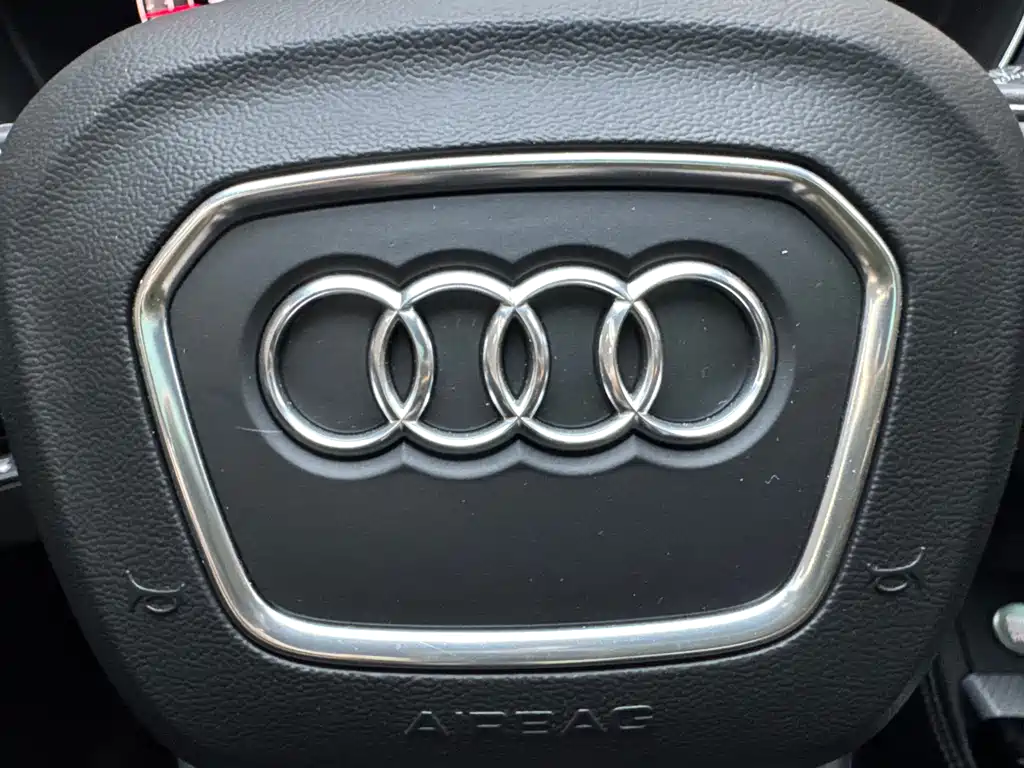 Audi Q5L 2022 — фото 26