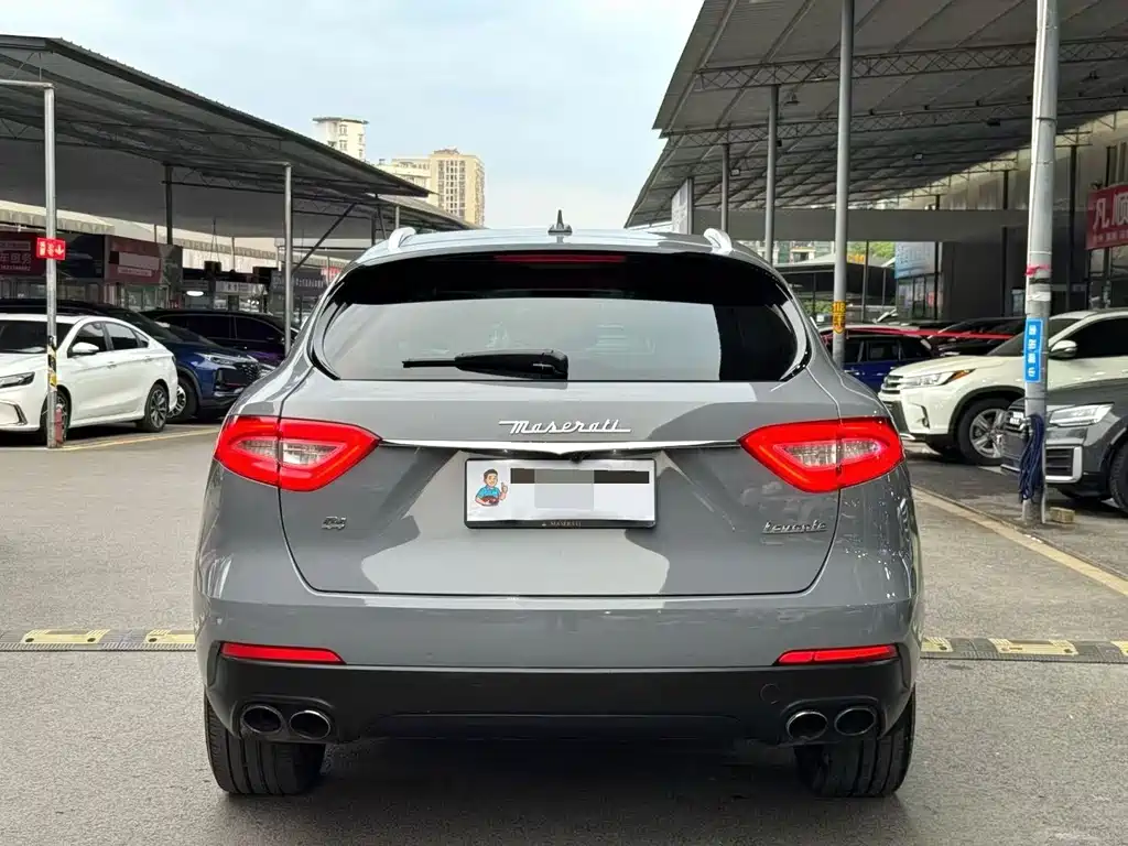 Maserati Levante 2017 — фото 8