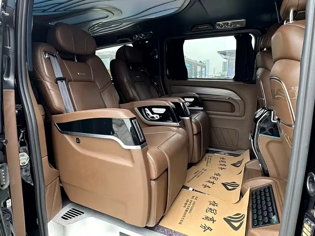 Mercedes-Benz Vito 2022 — фото 12