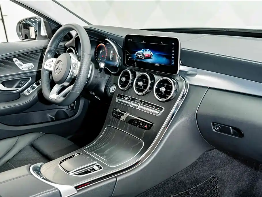Mercedes-Benz C-Class 2020 — фото 17