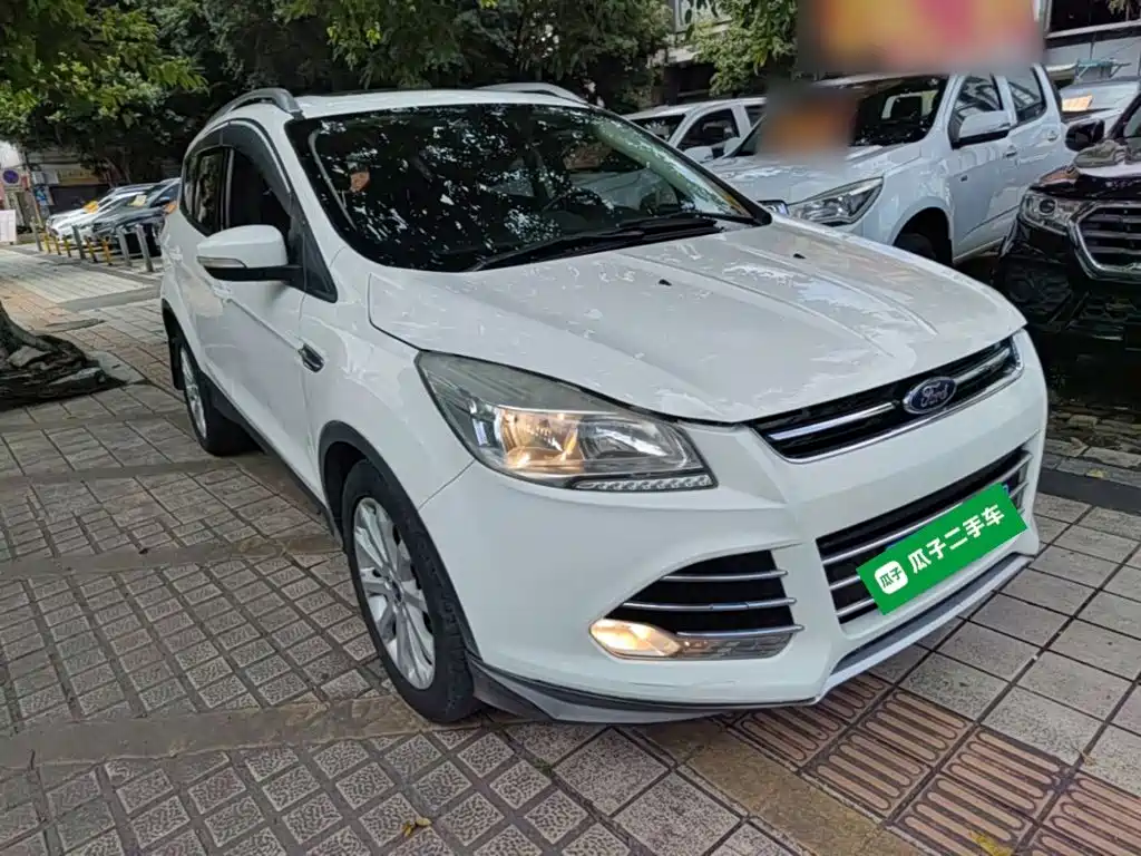 Ford Kuga 2016 — фото 22