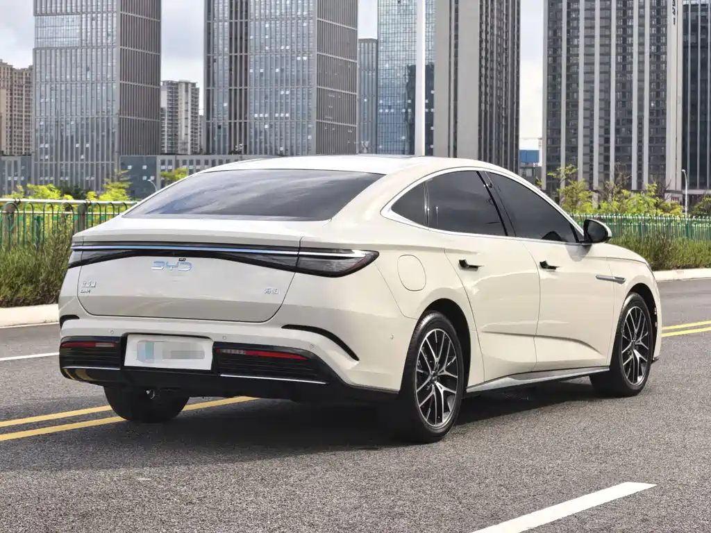 BYD Seal 2024 — фото 10