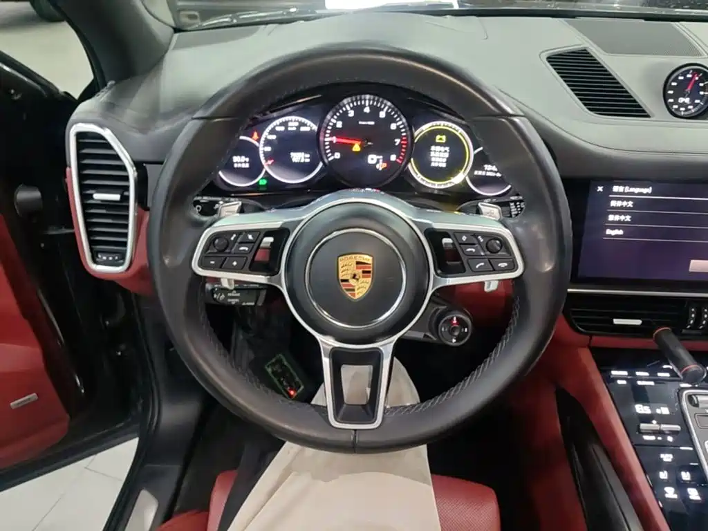 Porsche Cayenne 2022 — фото 11