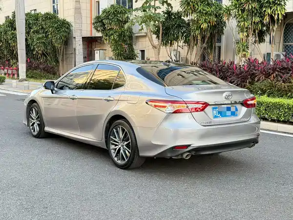 Toyota Camry 2021