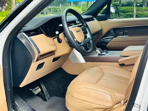 Land Rover Range Rover 2024