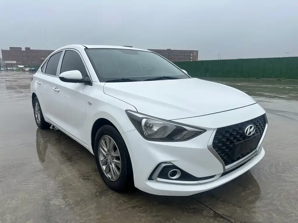 Hyundai Elantra 2017 — фото 3