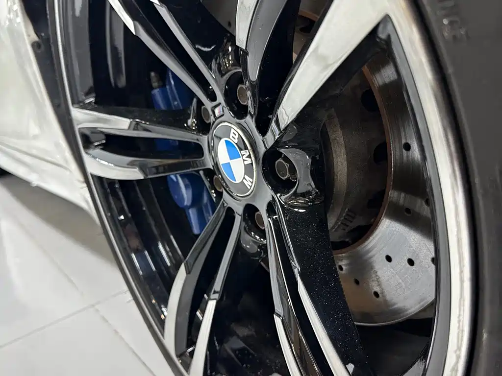 BMW M4 2016 — фото 11