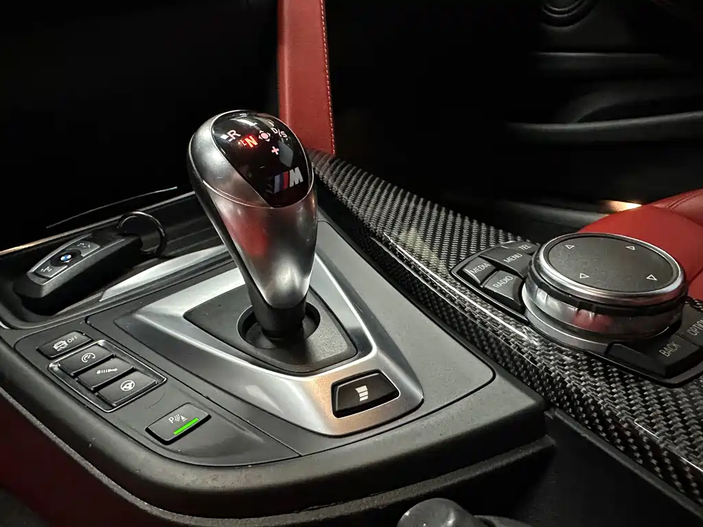 BMW M4 2016 — фото 12