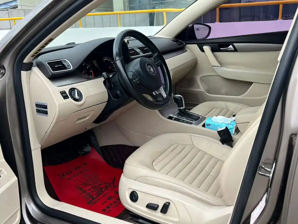 Volkswagen Magotan 2014