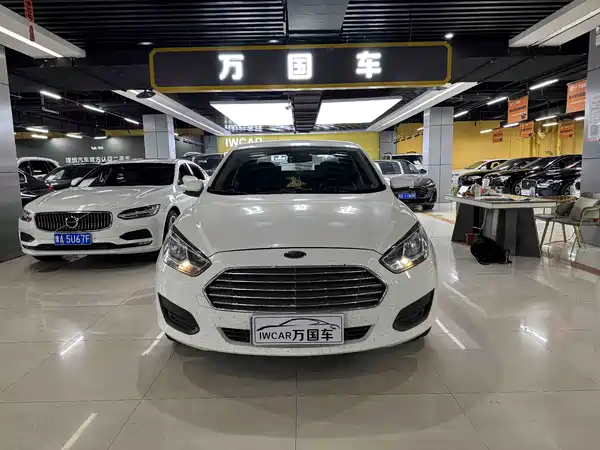 Ford Escort 2020