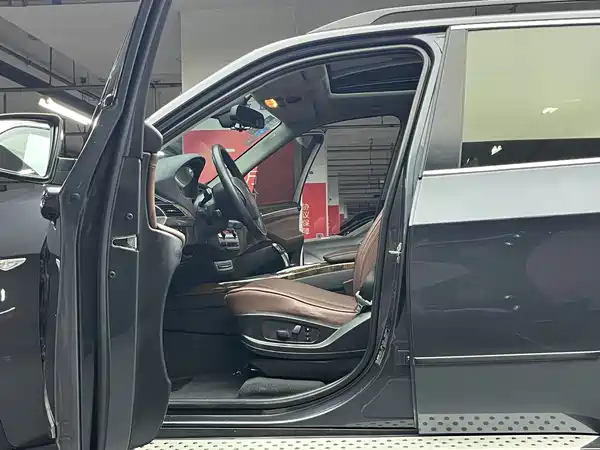 BMW X5 2011