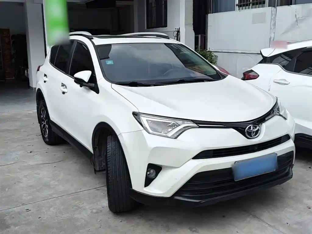 Toyota RAV4 2019 — фото 4