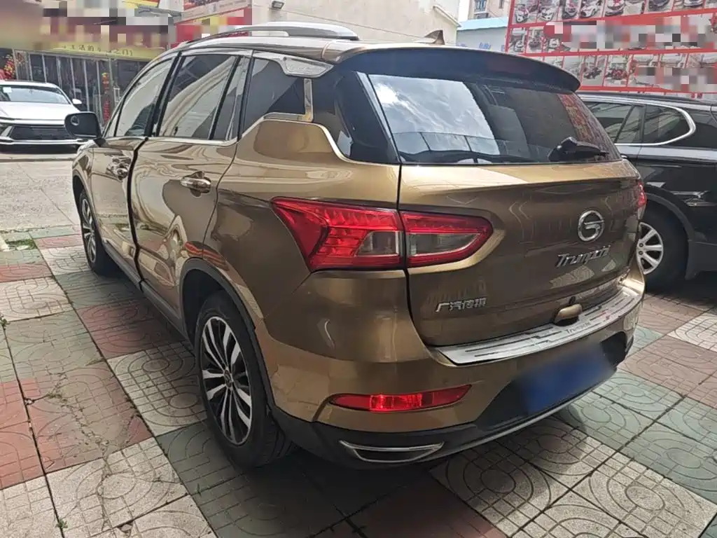 GAC Motor Trumpchi GS4 2015 — фото 5