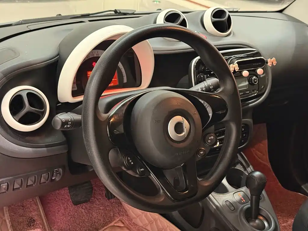 smart fortwo 2018 — фото 15