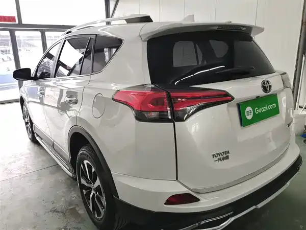 Toyota RAV4 2016