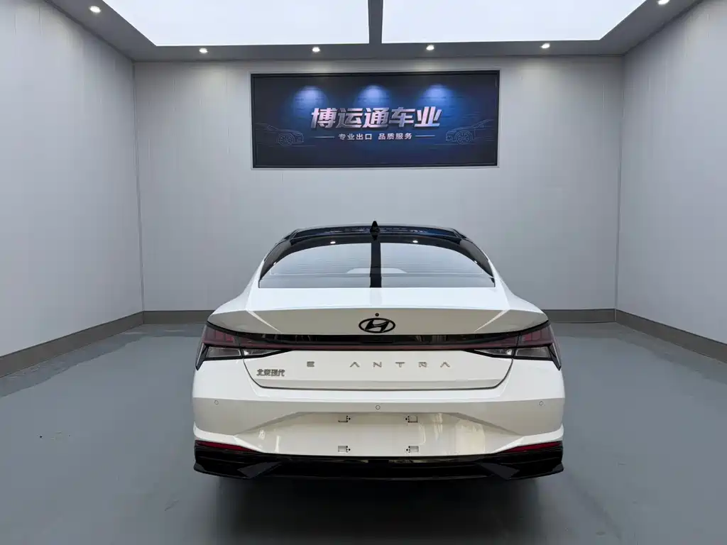 Hyundai Elantra 2023