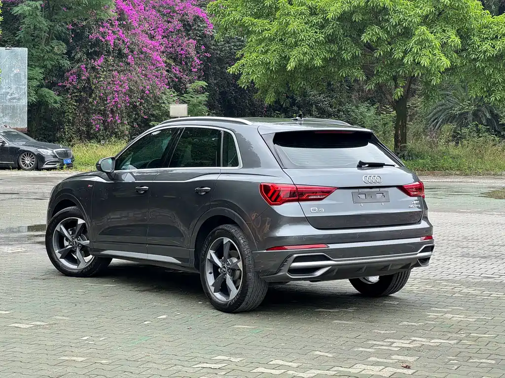 Audi Q3 2021 — фото 4