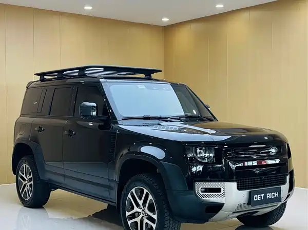 Land Rover Defender 2025