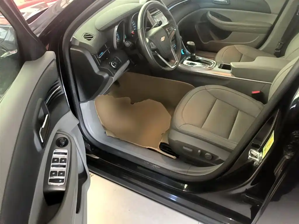 Chevrolet Malibu 2015 — фото 16