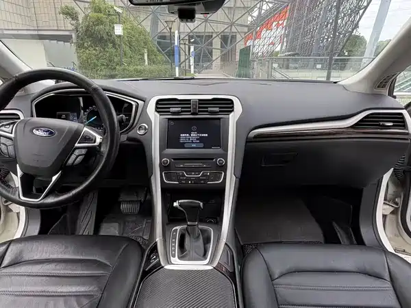 Ford Mondeo 2016
