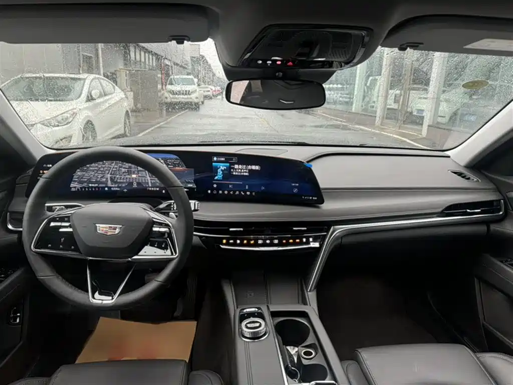 Cadillac CT6 2025 — фото 20