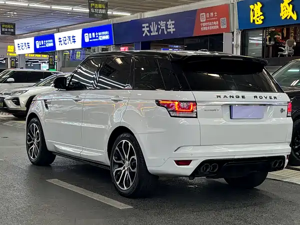Land Rover Range Rover Sport 2016