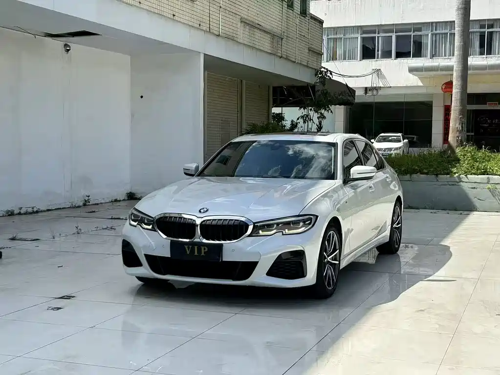 BMW 3 Series 2021