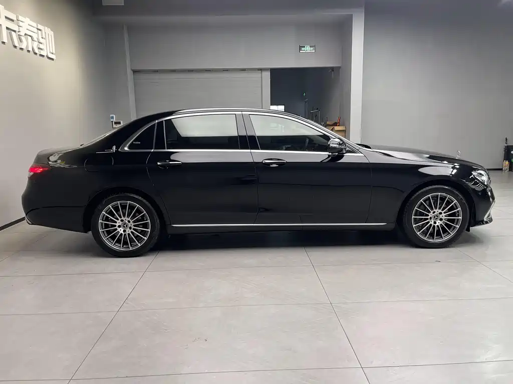 Mercedes-Benz E-Class 2023
