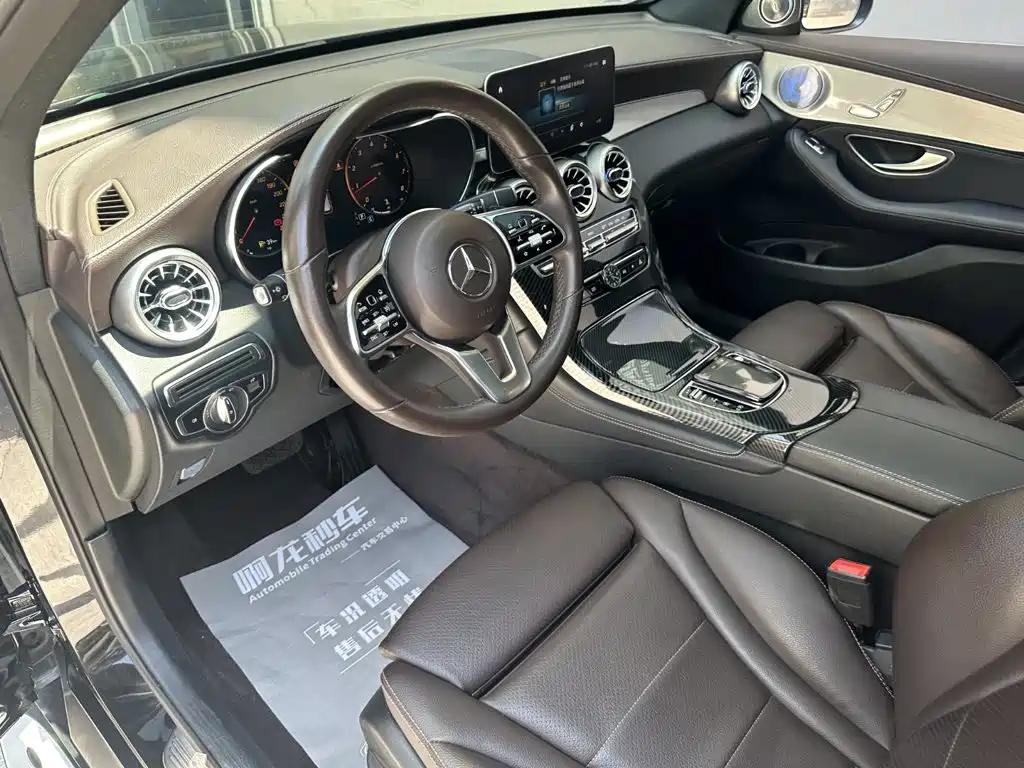 Mercedes-Benz GLC 2020 — фото 12